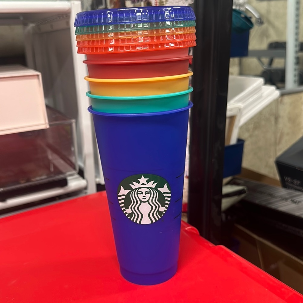 Starbucks color changing cups and lids